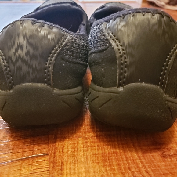 $5 or 3/$12 *BARGAIN BIN* READ DESCRIPTION Athletic Works slip on comfort shoes - Picture 3 of 7